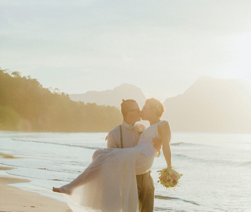 Best romantic place in the Philippines for Intimate Wedding of Ksenia and Vovka at El-Nido Palawan